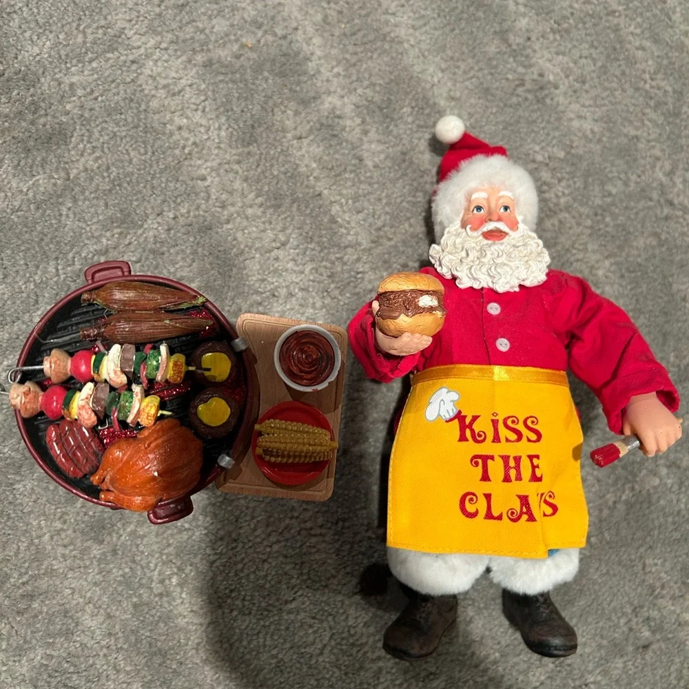Department 56 Possible Dreams Clothtique ‘Kiss the Claus’ Santa - Picture 8 of 8